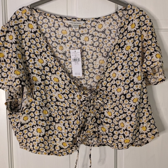 American Eagle Crop Daisy Blouse XXL NWT - Picture 2 of 6